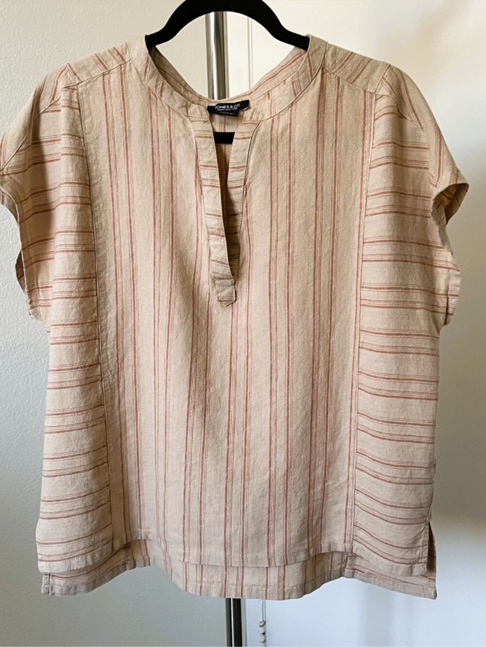 Jones & CO Linen Blend Striped Blouse Short Sleeve Split Neck Hi-Low Hem Top L